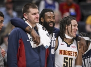 虎扑-皇家社会训练开放日；清晨回应争议引欢呼；NBA常规赛在即；赛季目标并未改变的简单介绍