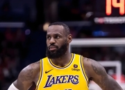 虎扑篮球-詹姆斯迎来七赛季高光表现，巴塞罗那球迷沸腾！的简单介绍