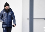 虎扑体育-今晚尤文图斯调整名单以备全明星赛，内部沟通环节打磨，悬念犹存，更衣室氛围转暖的简单介绍