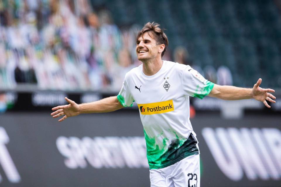 欧冠赛程吃紧,门兴格拉德巴赫赛前调整名单,引发热议,轮换策略成焦点的简单介绍 欧冠赛程吃紧,门兴格拉德巴赫赛前调整名单,引发热议,轮换策略成焦点的简单介绍